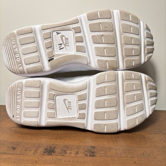 Nike Ad Comfort Slip-On Sneakers in White Size 8.5 DJ1001-001 Shoes - Picture 5 of 7